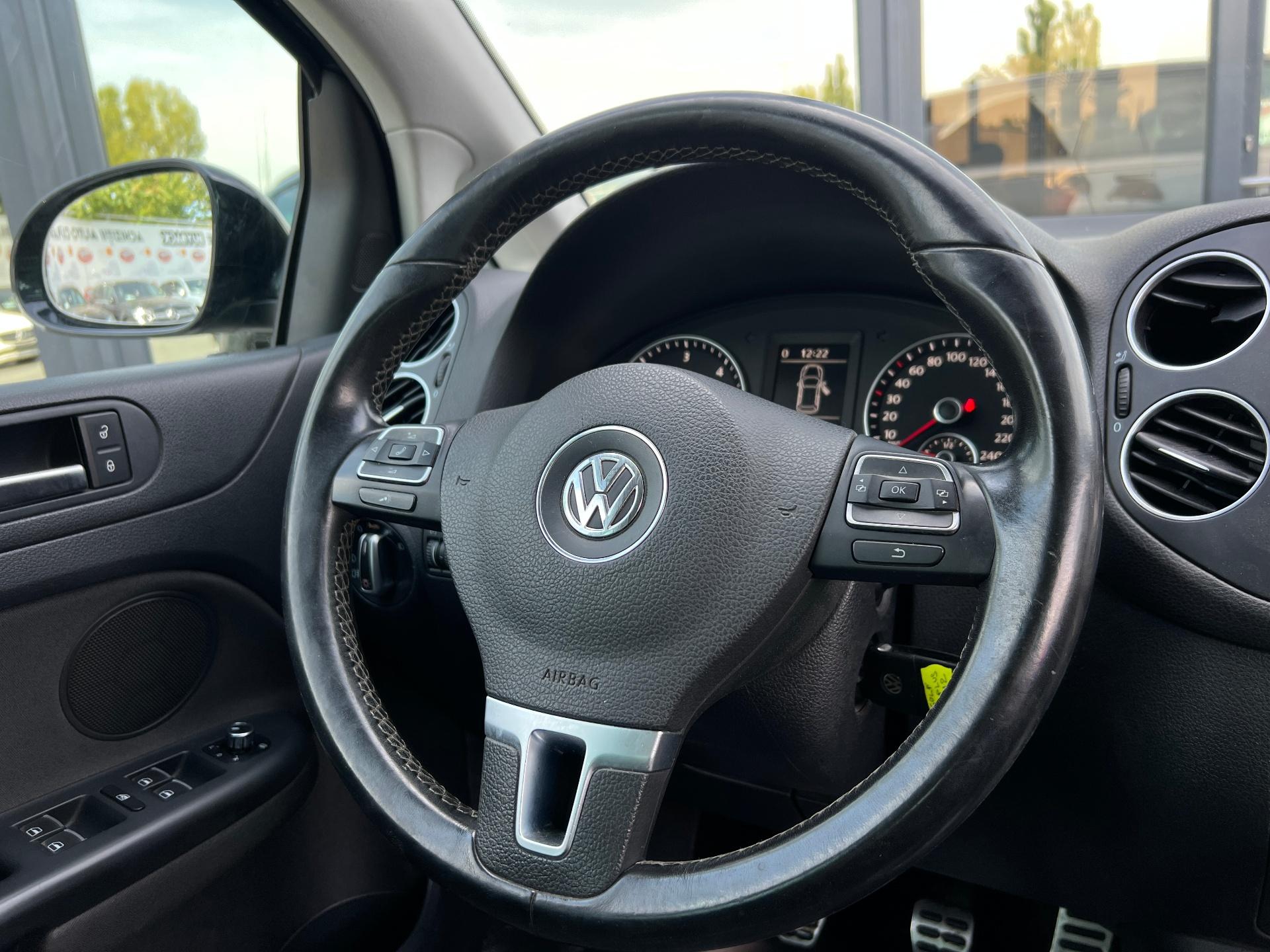 Volkswagen-Golf Plus