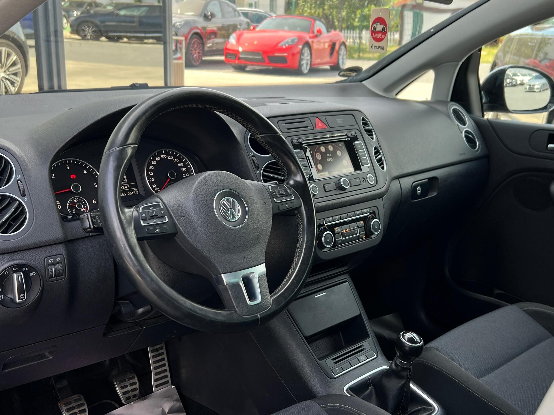 Volkswagen-Golf Plus