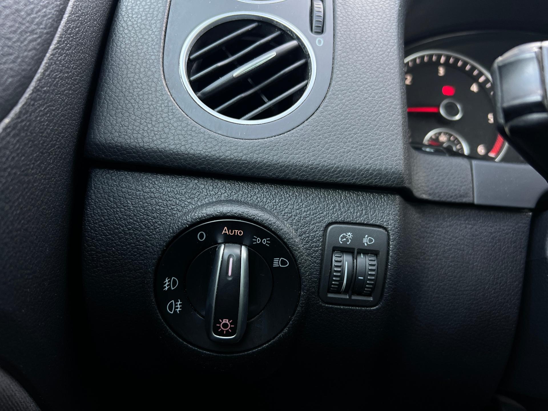 Volkswagen-Golf Plus