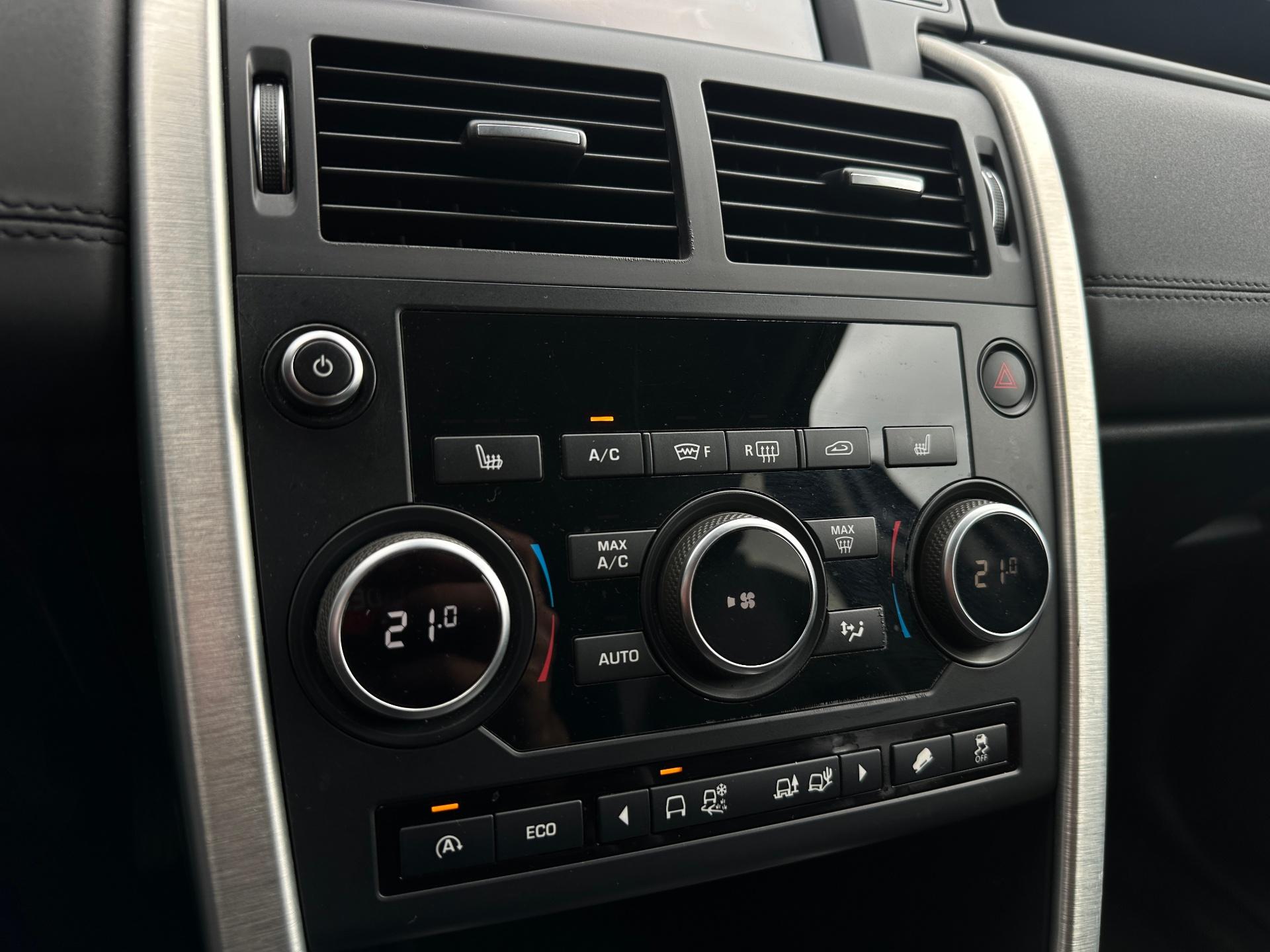 Land Rover-Discovery Sport