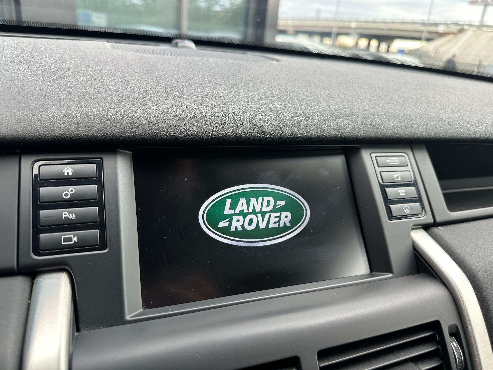 Land Rover-Discovery Sport