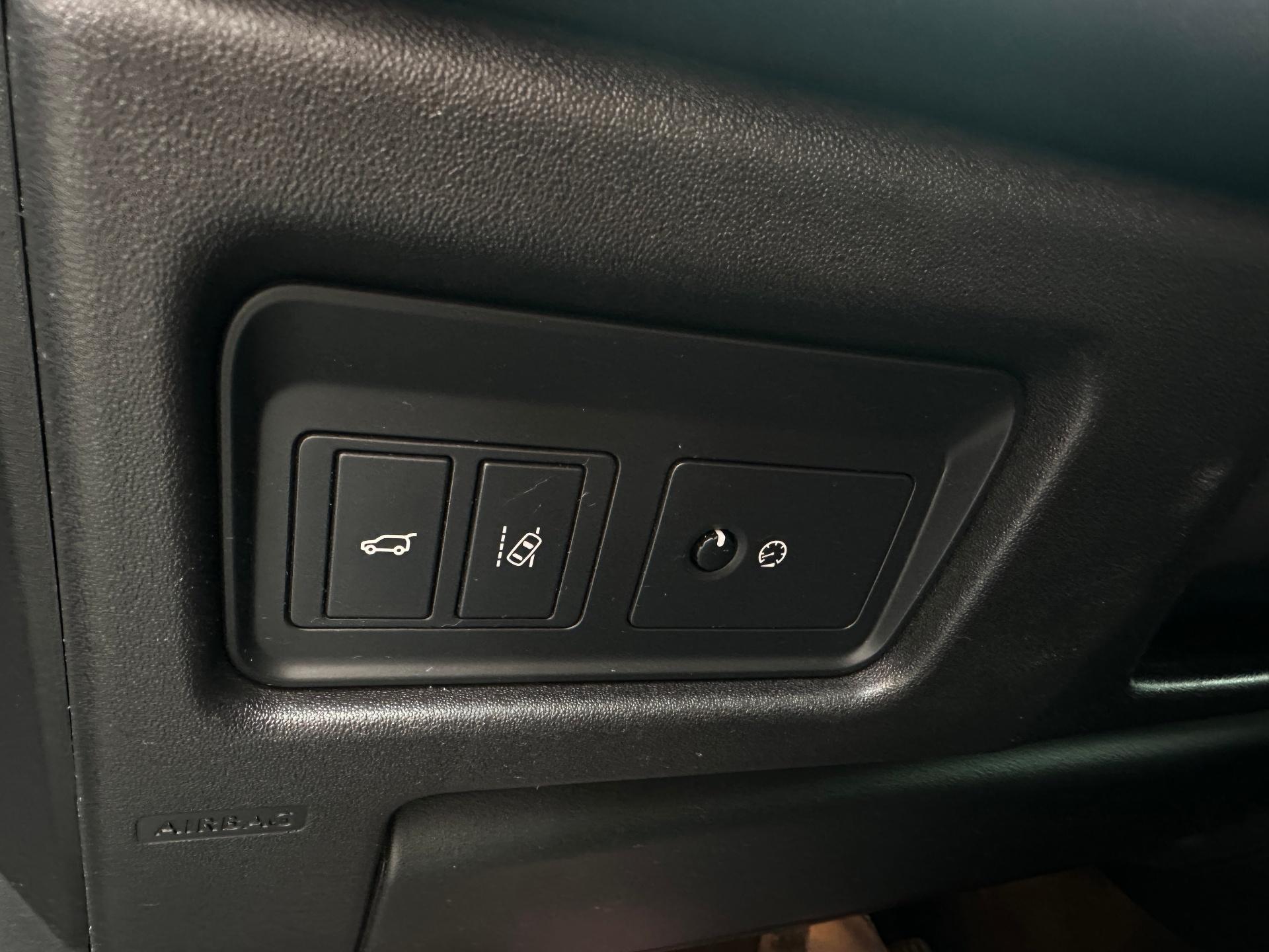 Land Rover-Discovery Sport