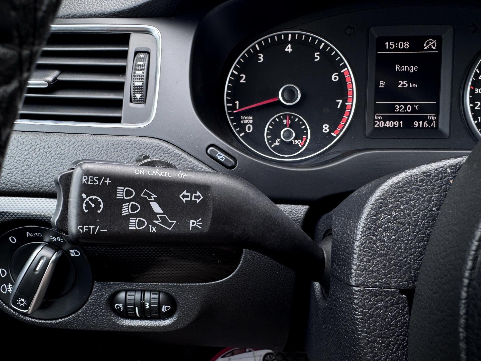 Volkswagen-Jetta