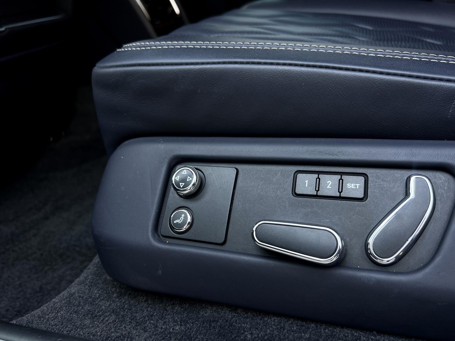 Bentley-Flying Spur