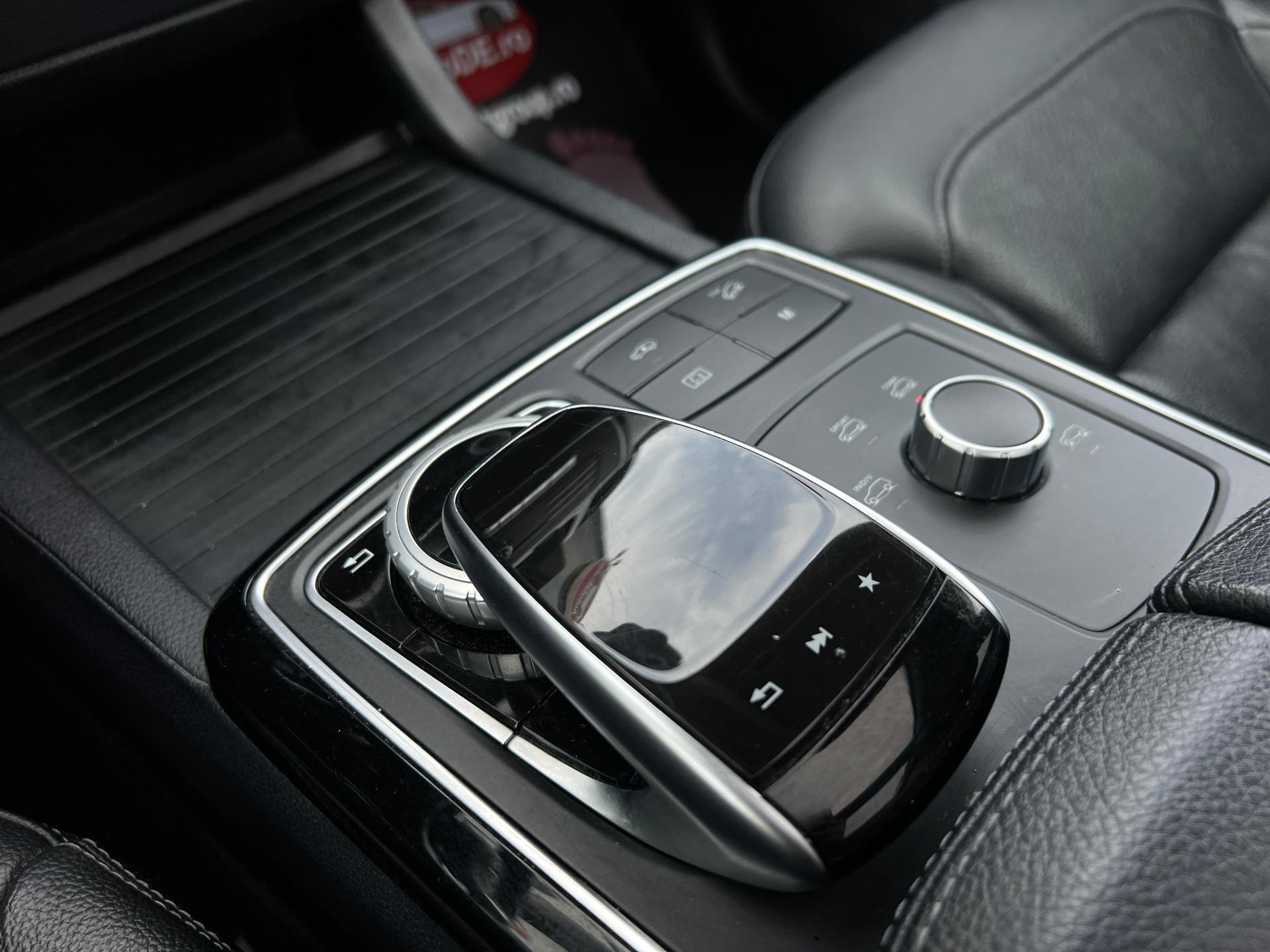 Mercedes-Benz-GLE