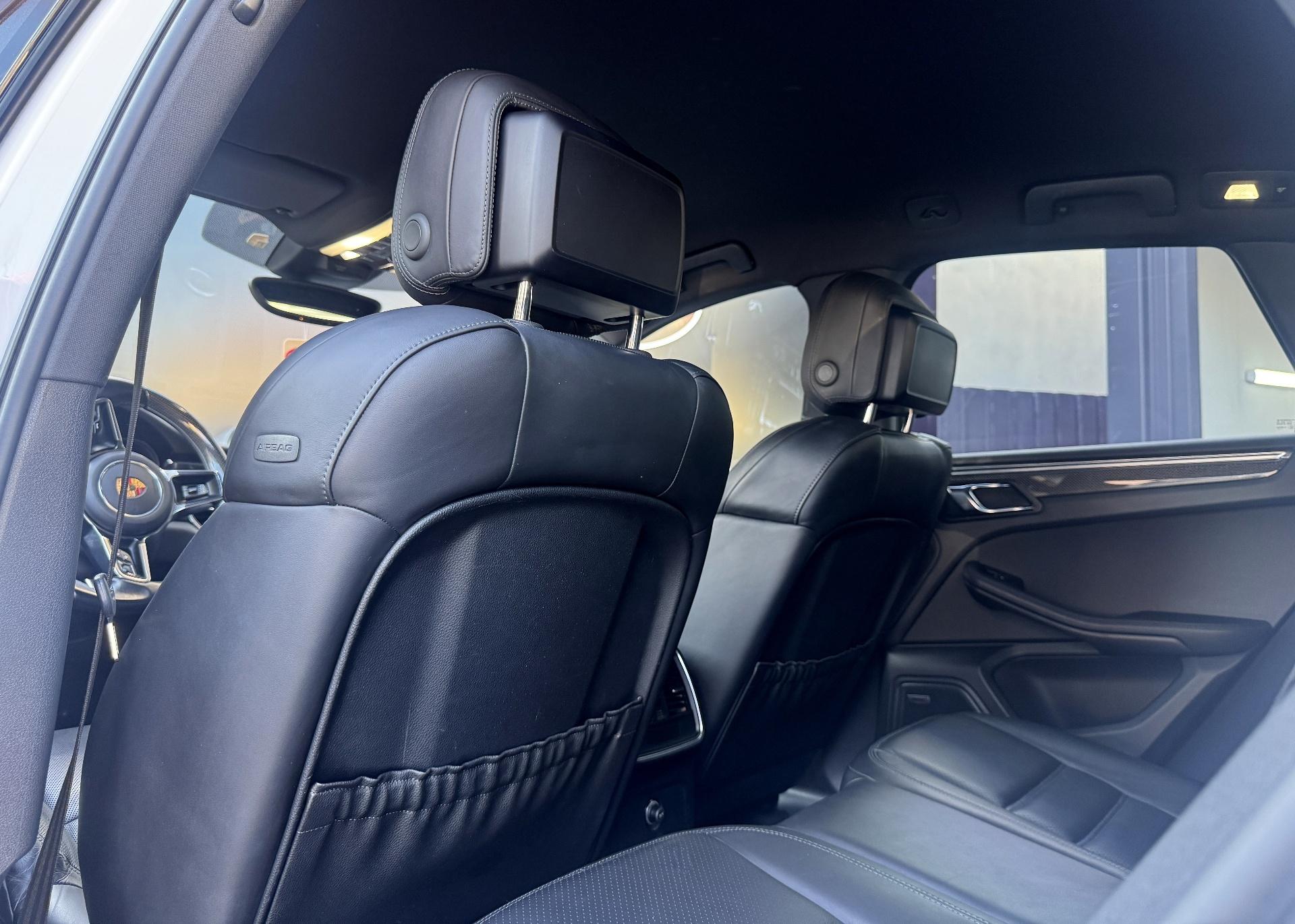 Porsche-Macan