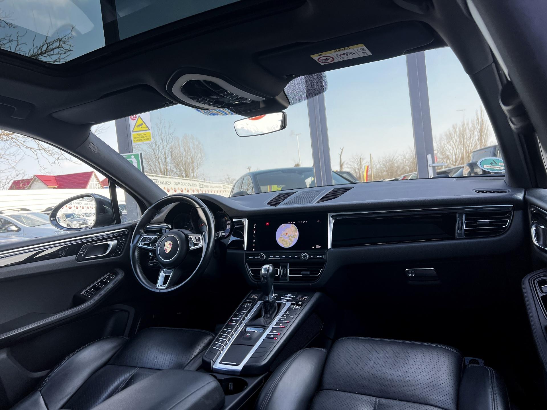 Porsche-Macan