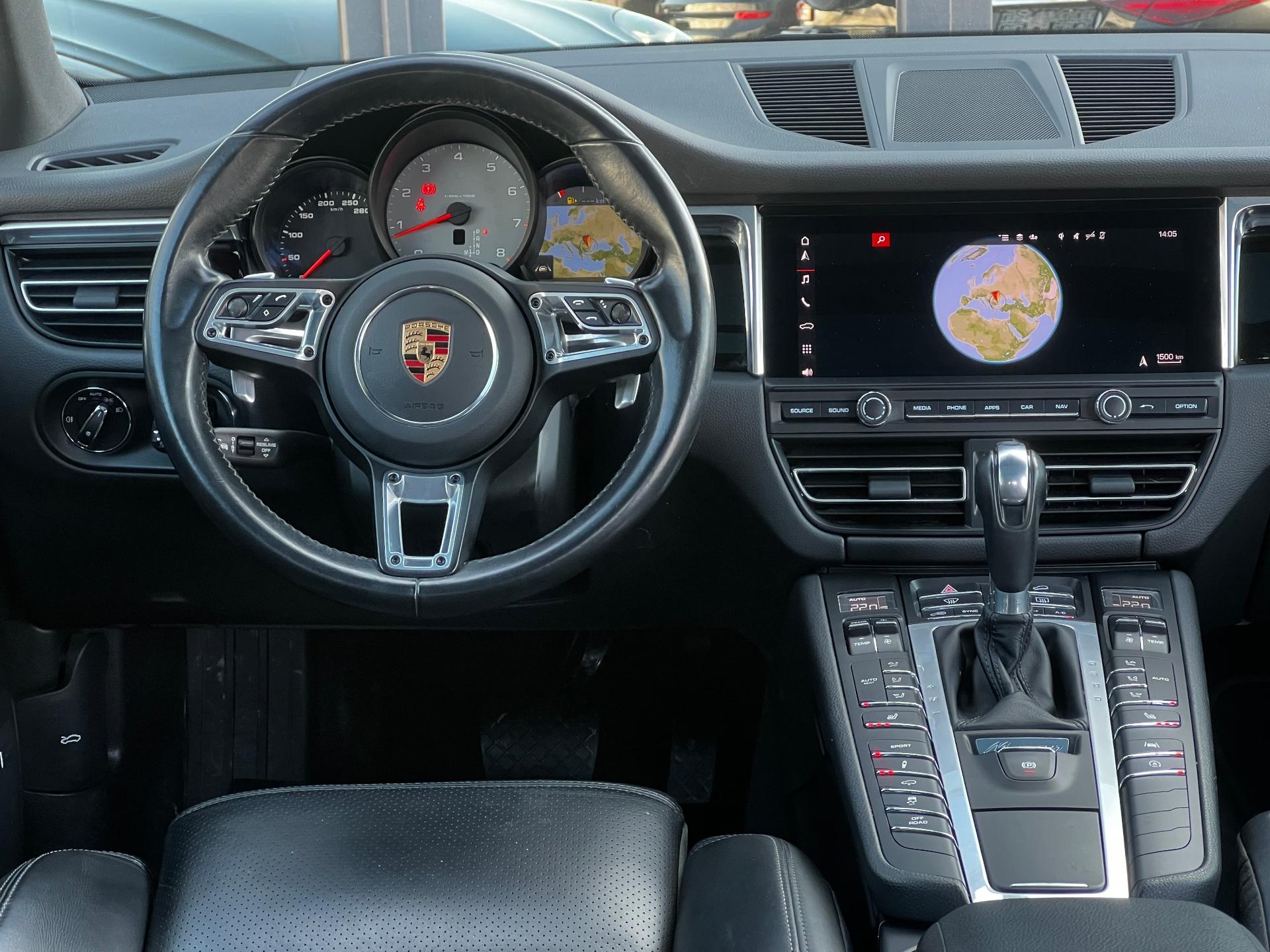 Porsche-Macan