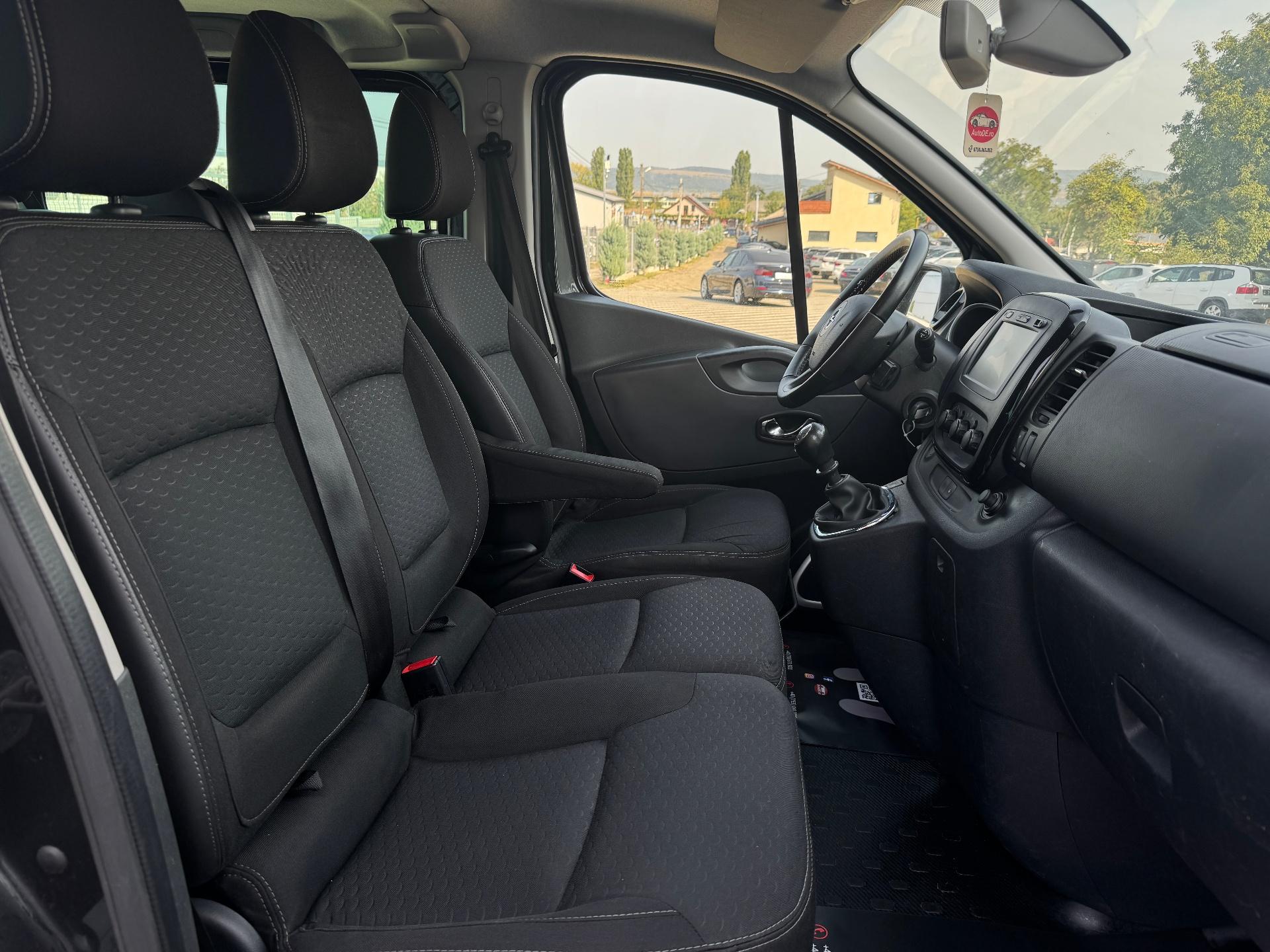 Opel-Vivaro