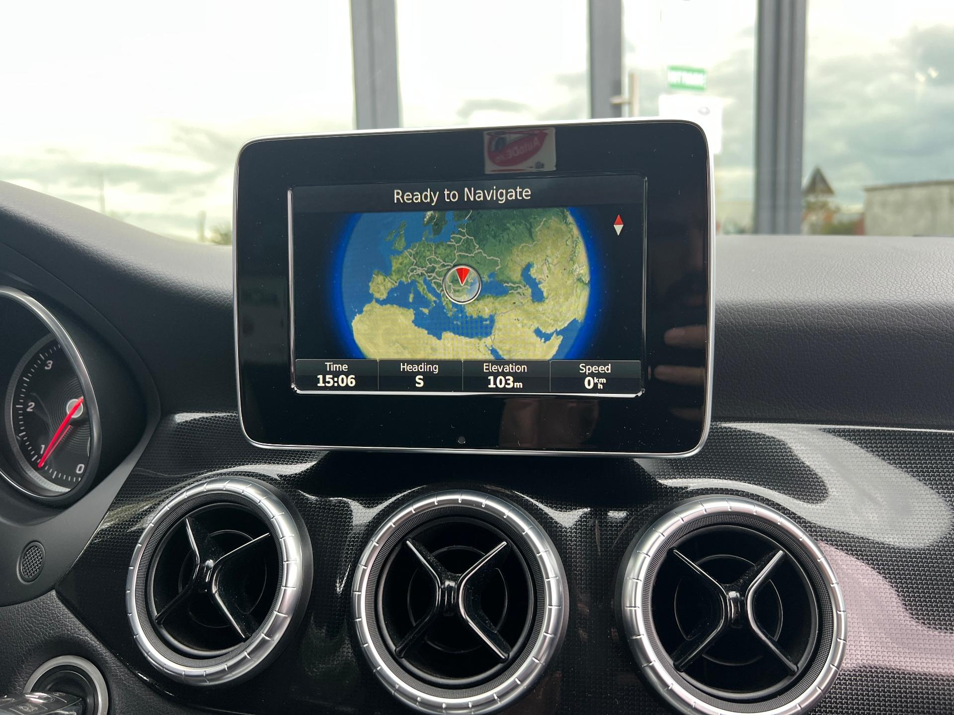 Mercedes-Benz-CLA