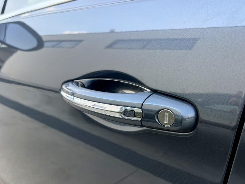 Car Thumb