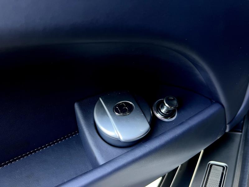 Car Thumb