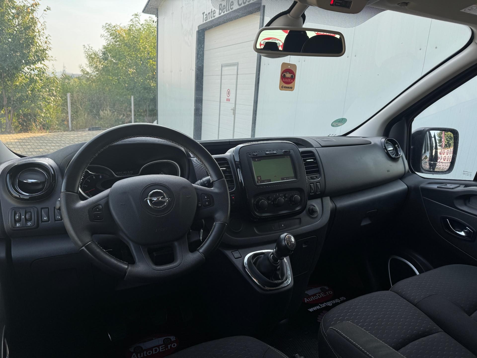 Opel-Vivaro