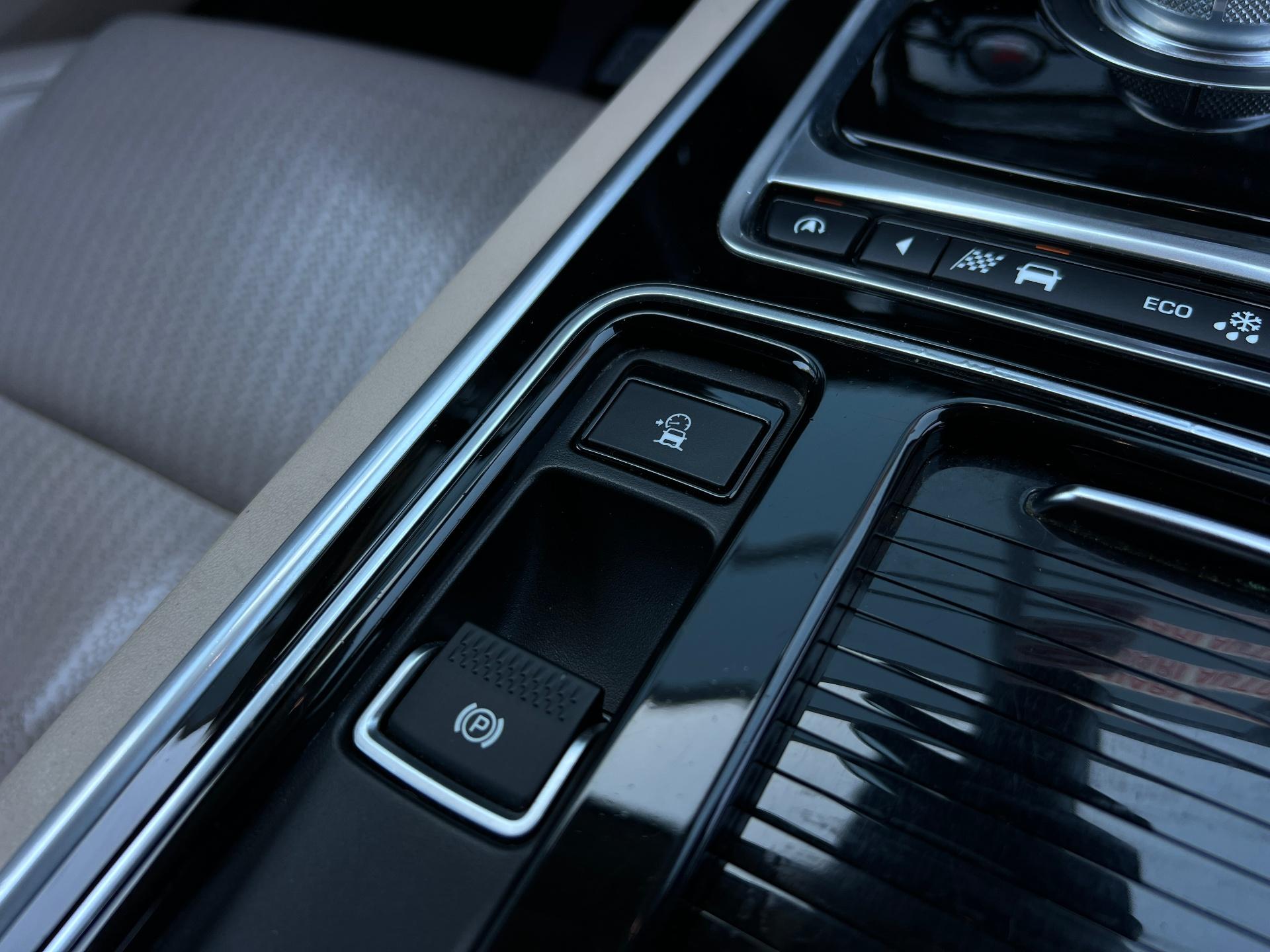 Jaguar-XF