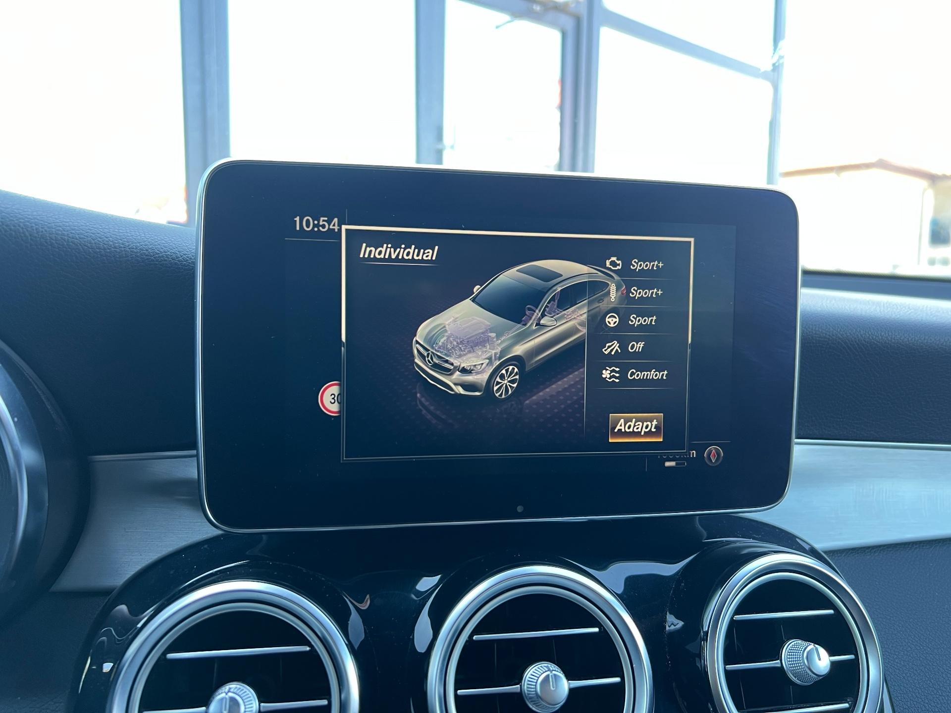 Mercedes-Benz-GLC-COUPE