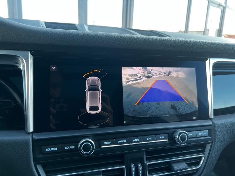 Car Thumb