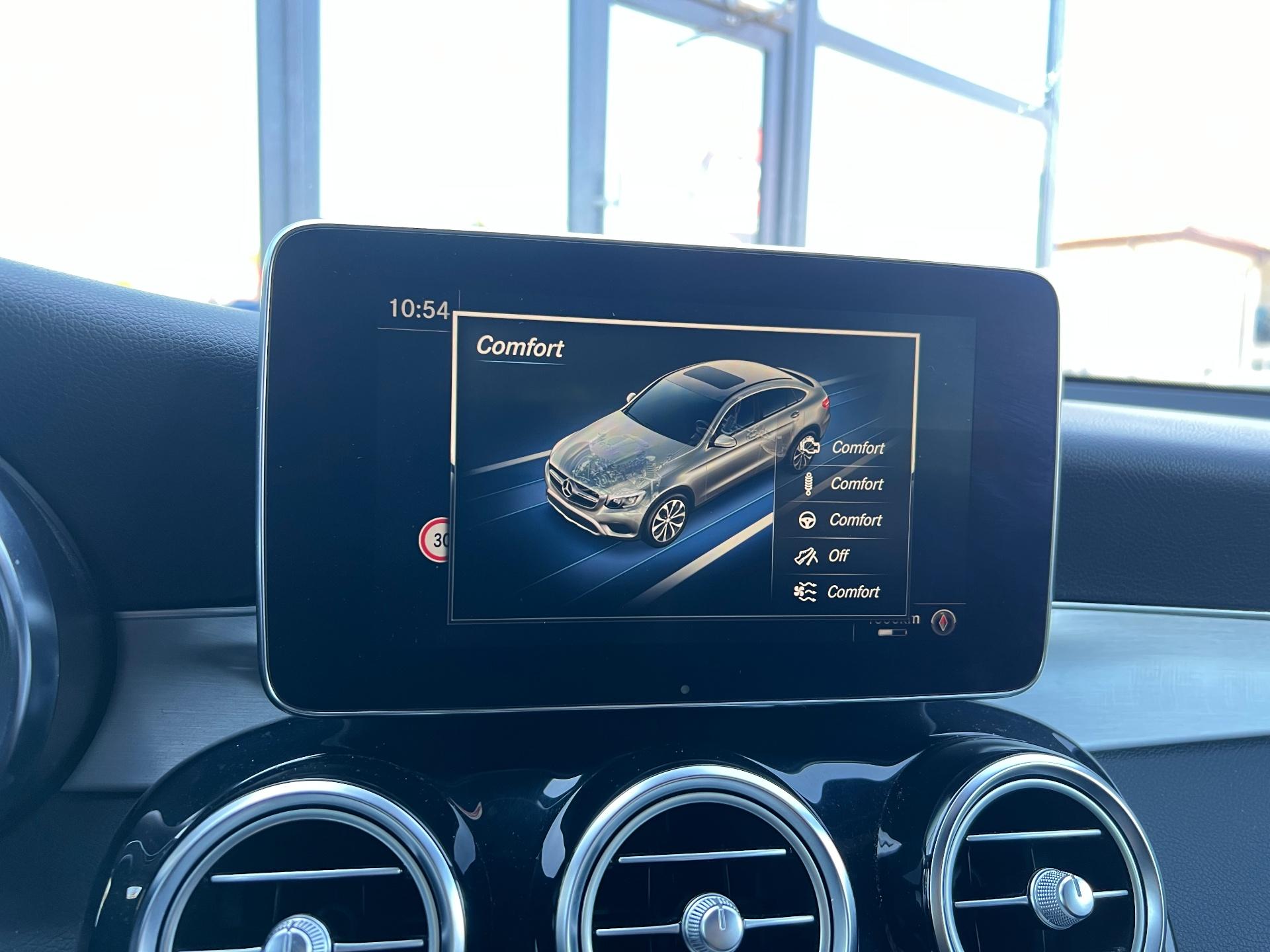 Mercedes-Benz-GLC-COUPE