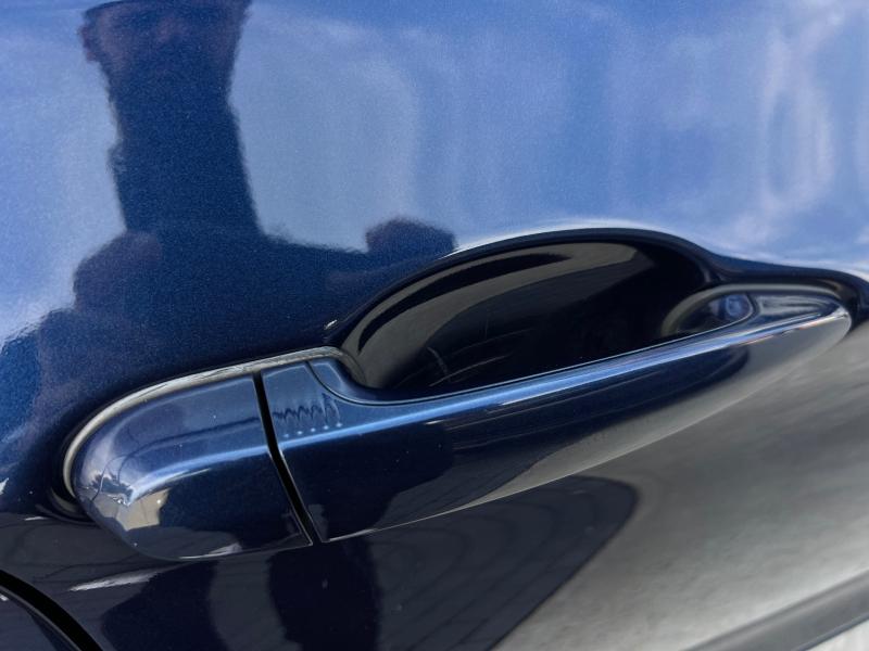 Car Thumb