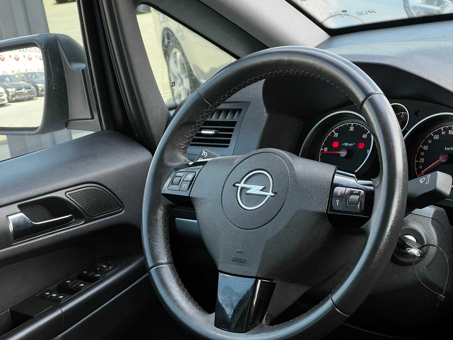 Opel-Zafira