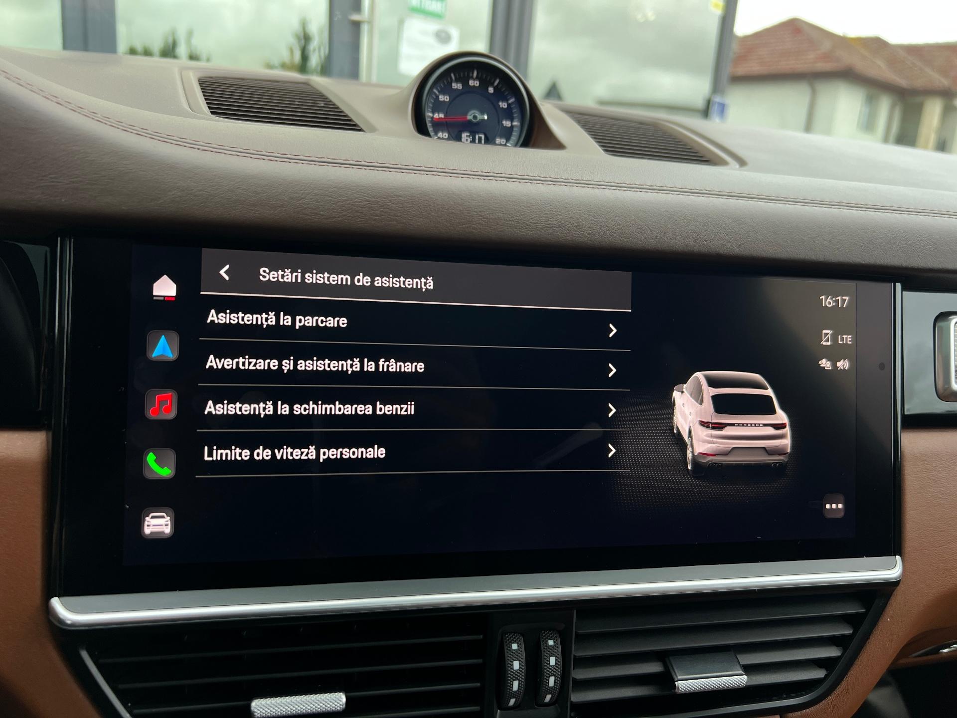 Porsche-Cayenne