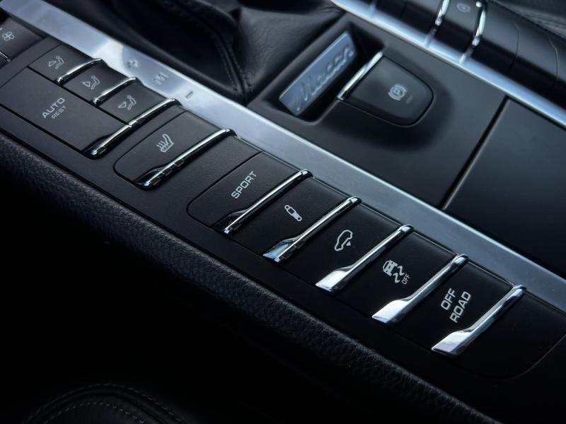 Car Thumb
