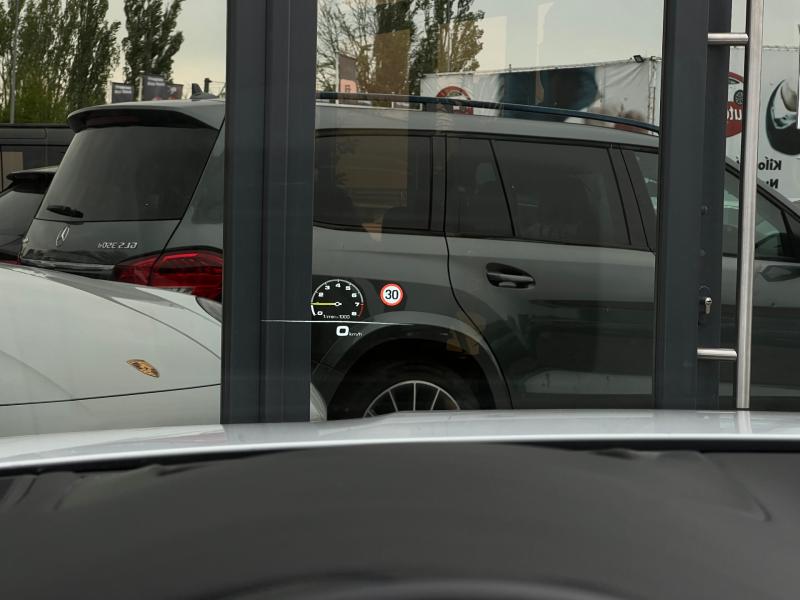 Car Thumb