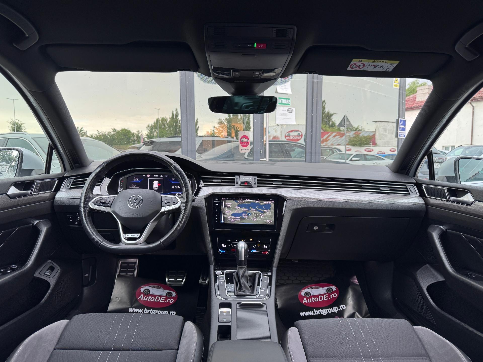 Volkswagen-Passat Alltrack