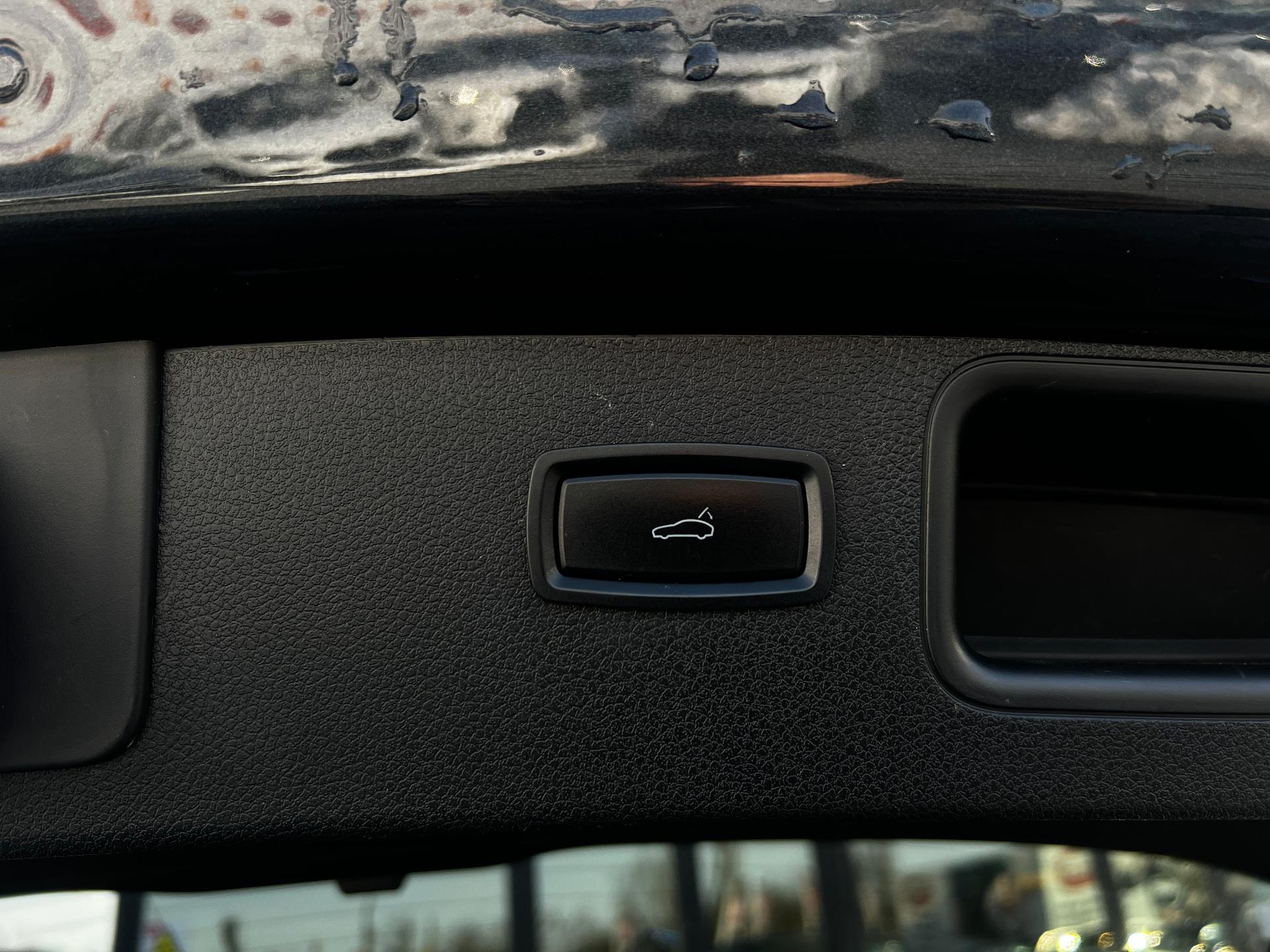Porsche-Macan