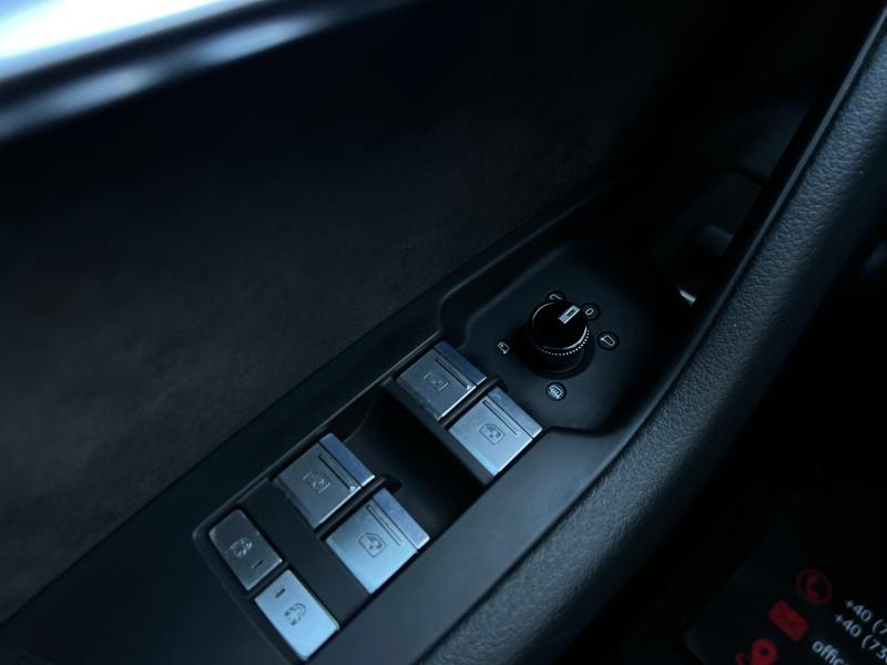 Car Thumb