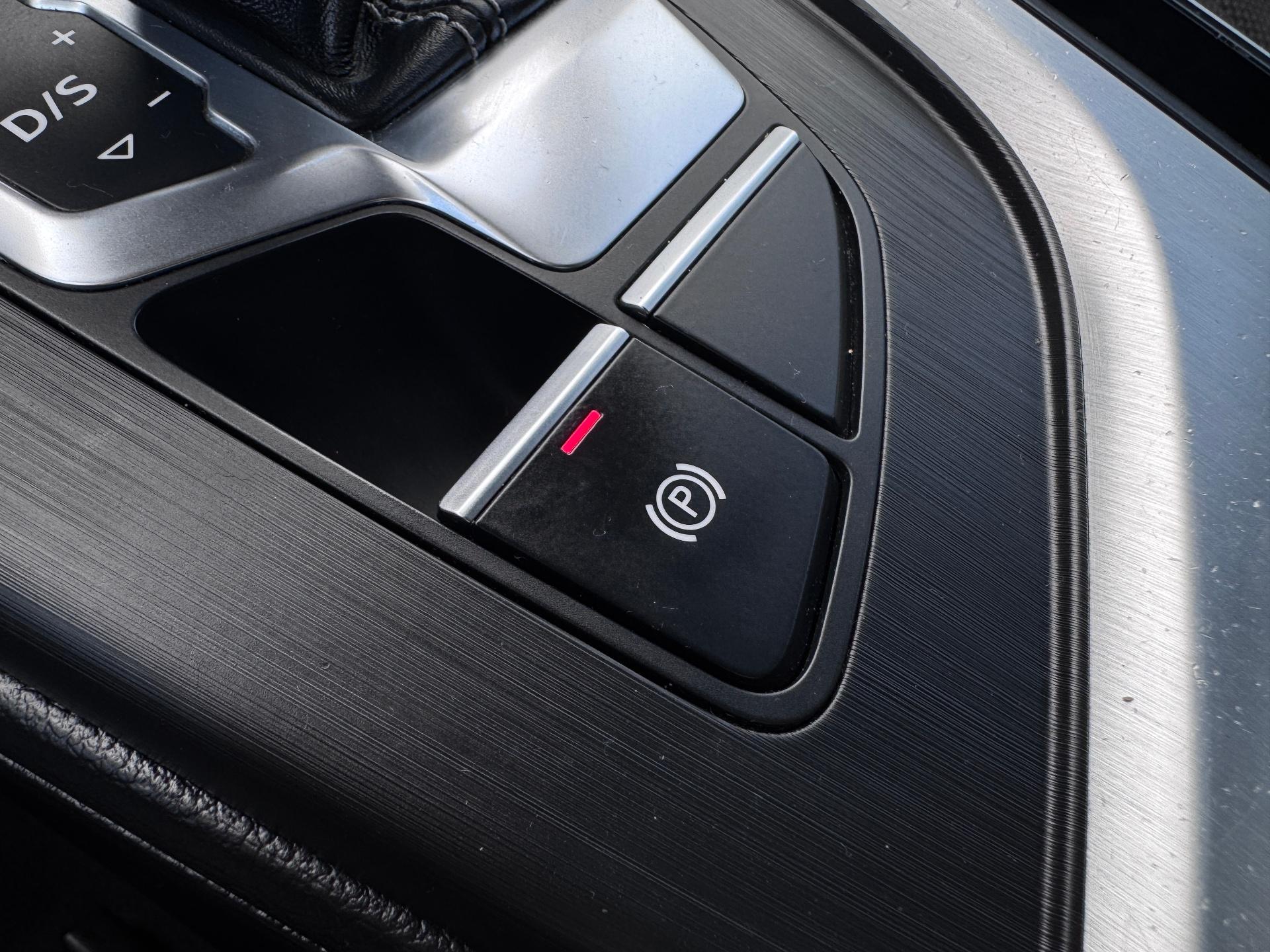 Audi-A4
