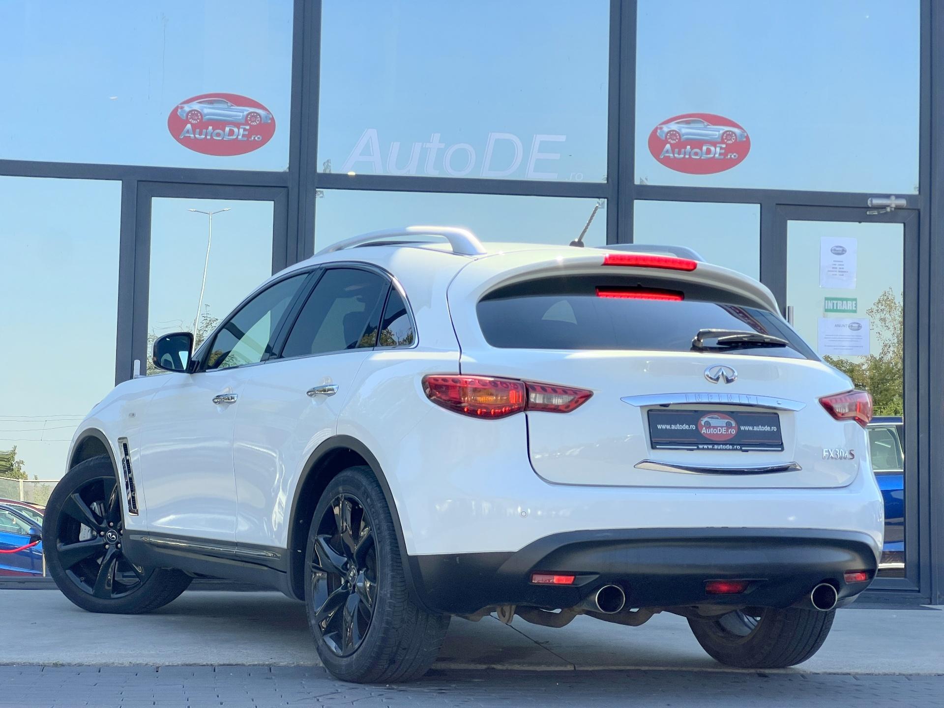 Infiniti-FX-30D