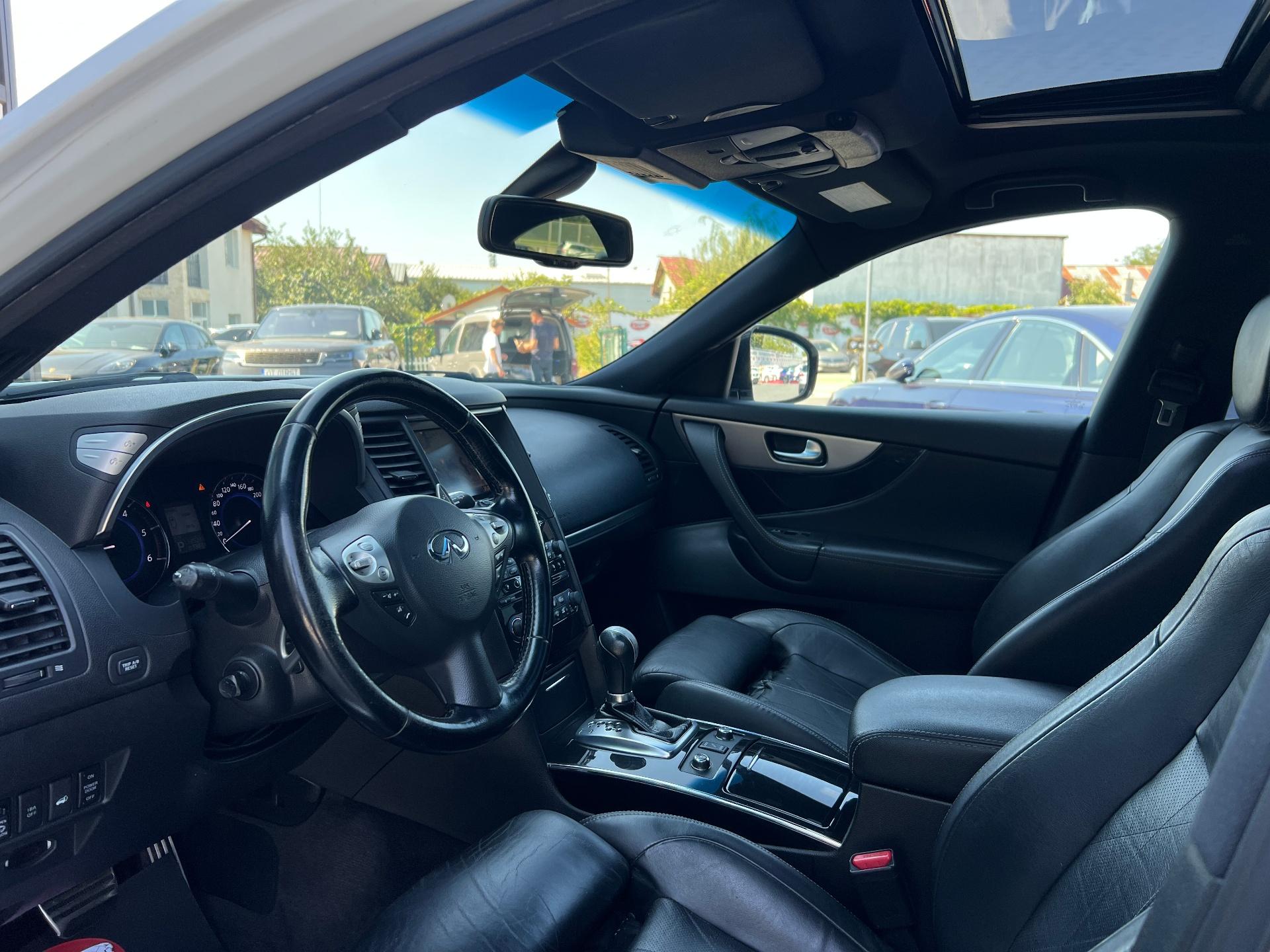 Infiniti-FX-30D