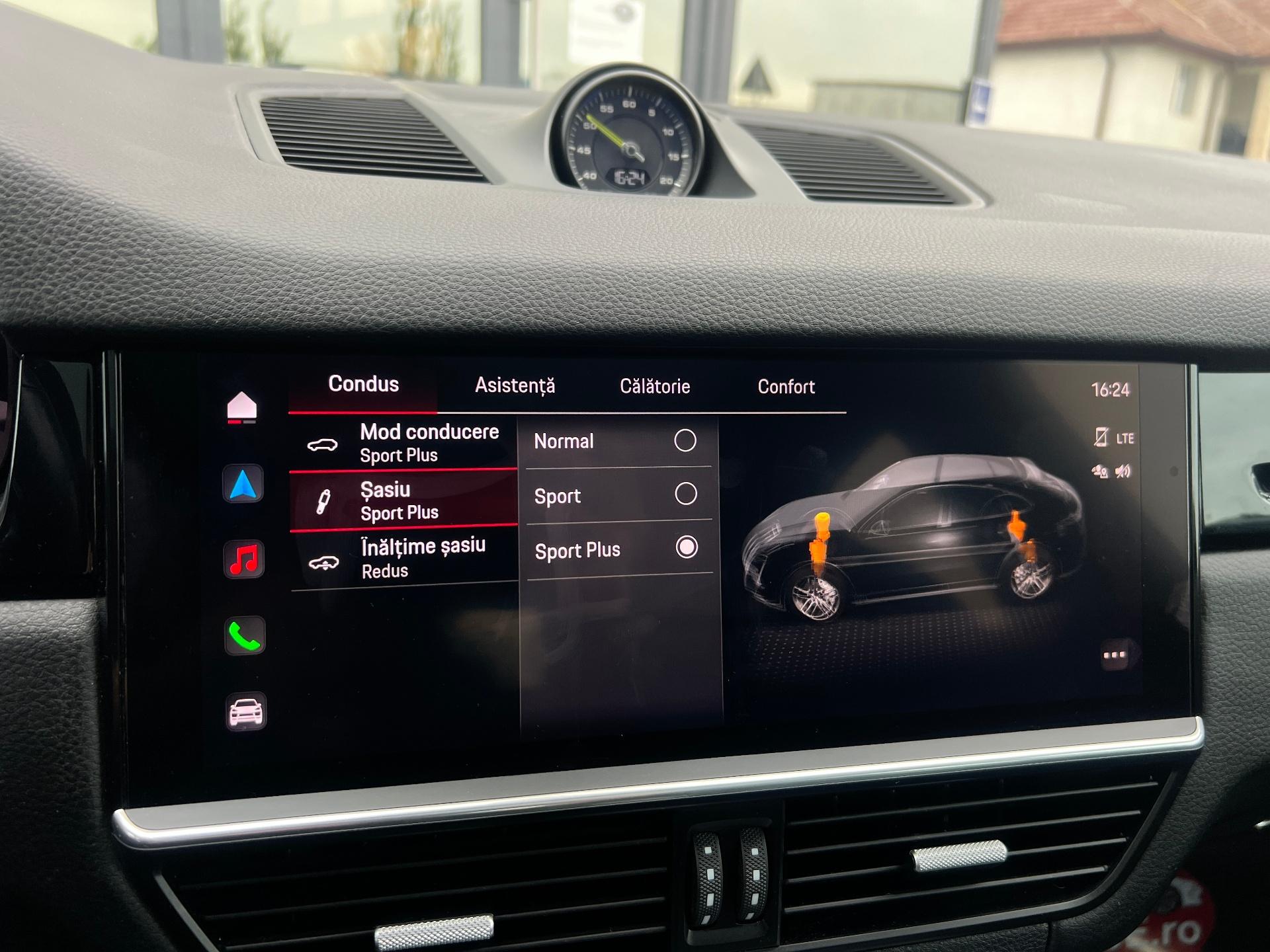 Porsche-Cayenne