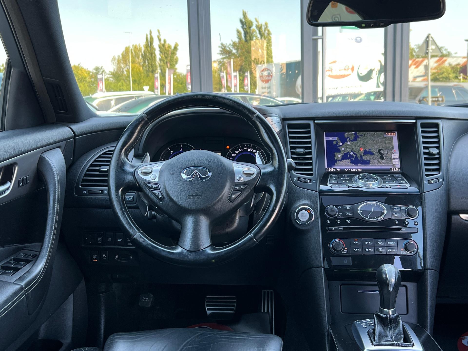 Infiniti-FX-30D