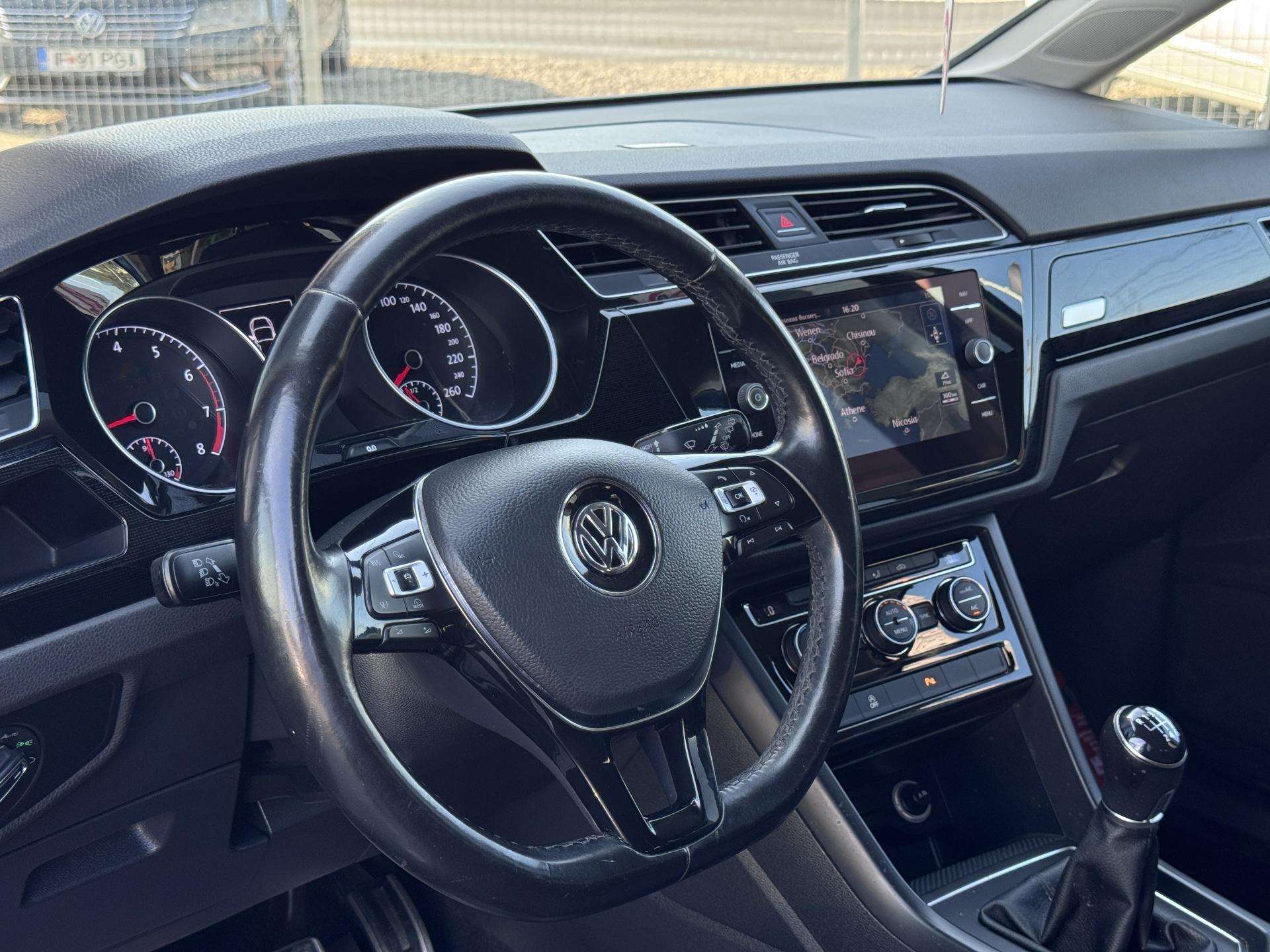 Volkswagen Touran