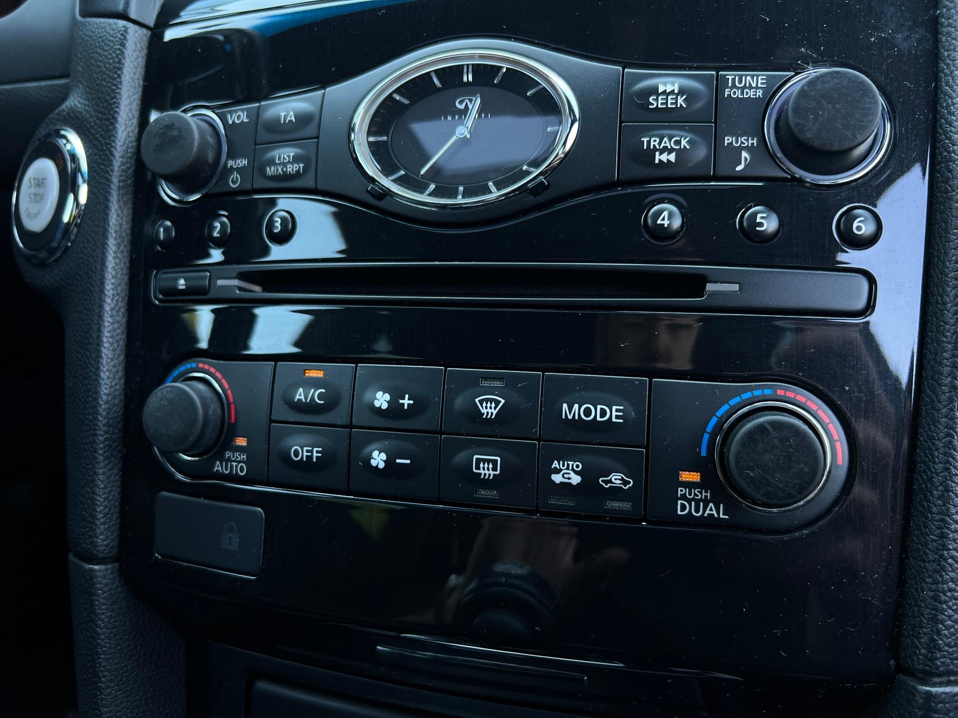 Infiniti-FX-30D