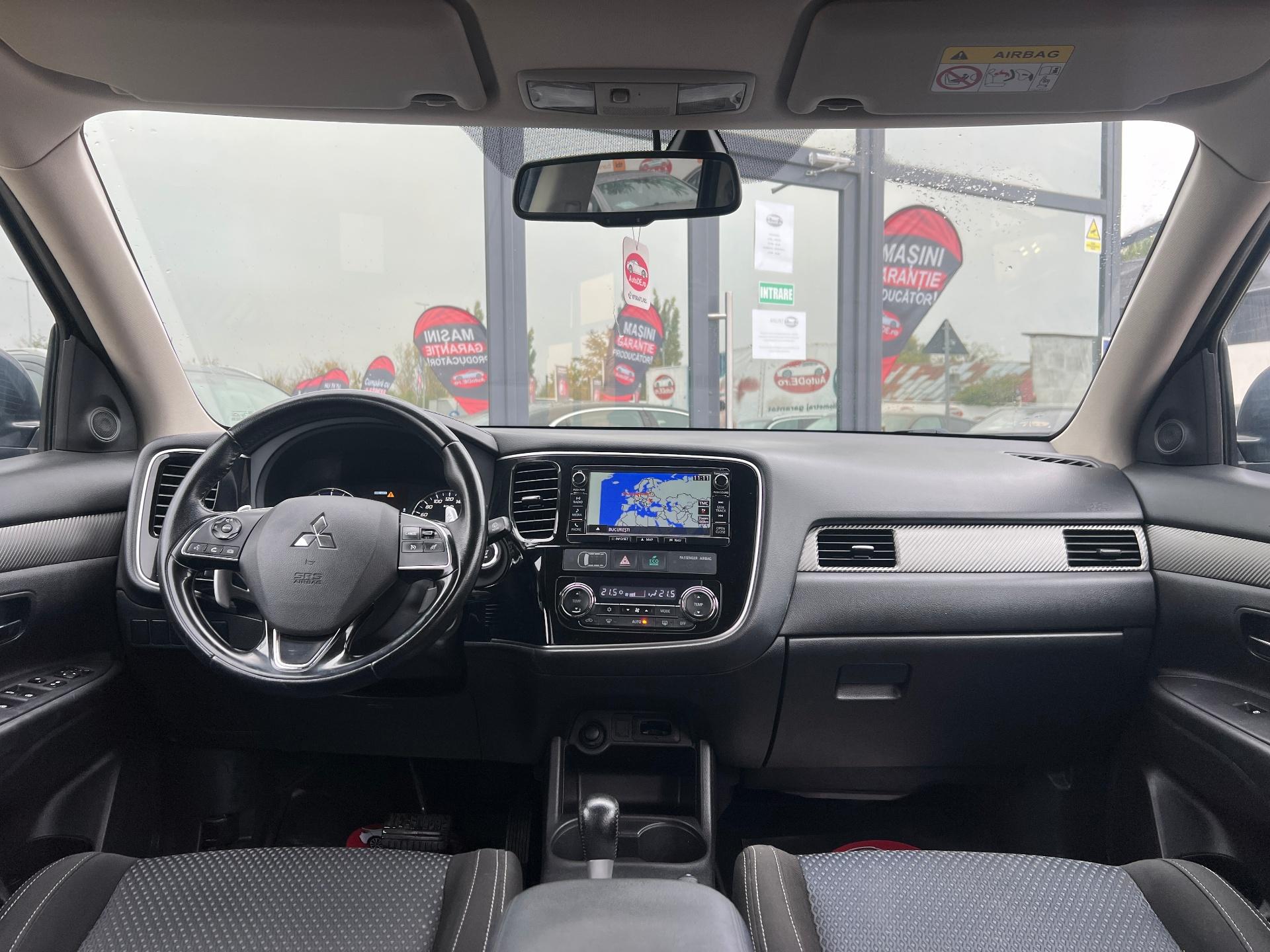 Mitsubishi-Outlander