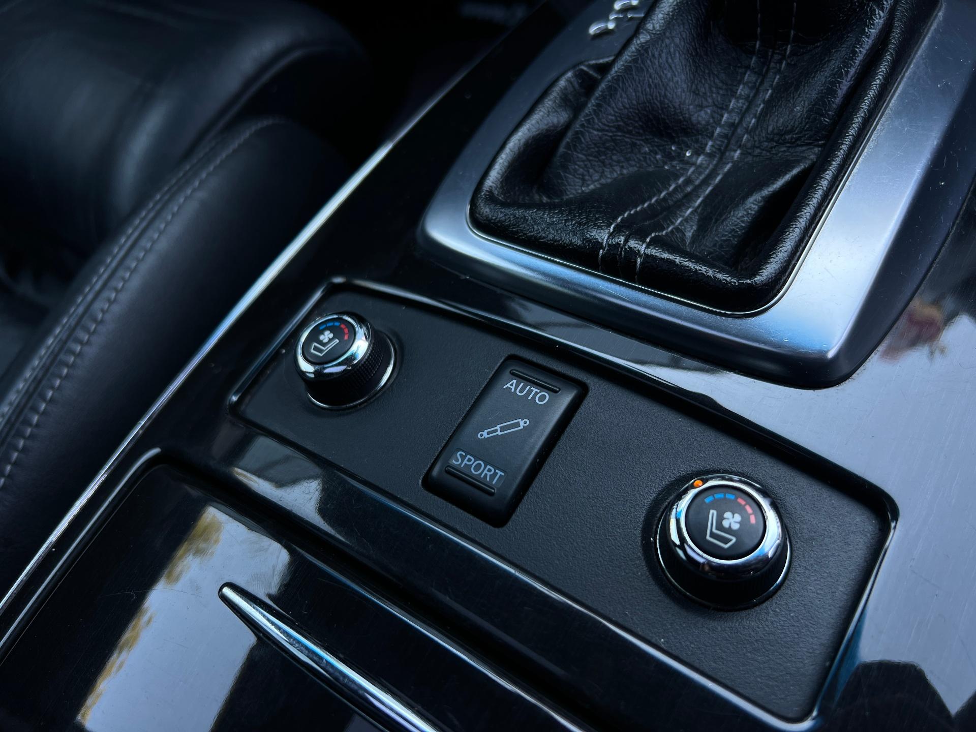 Infiniti-FX-30D
