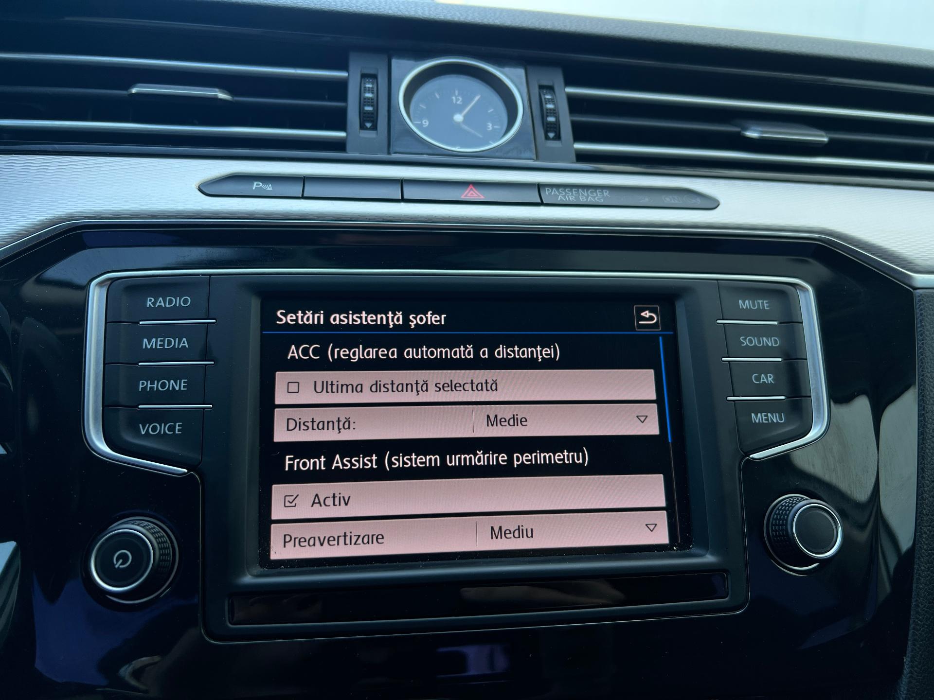 Volkswagen-Passat Alltrack