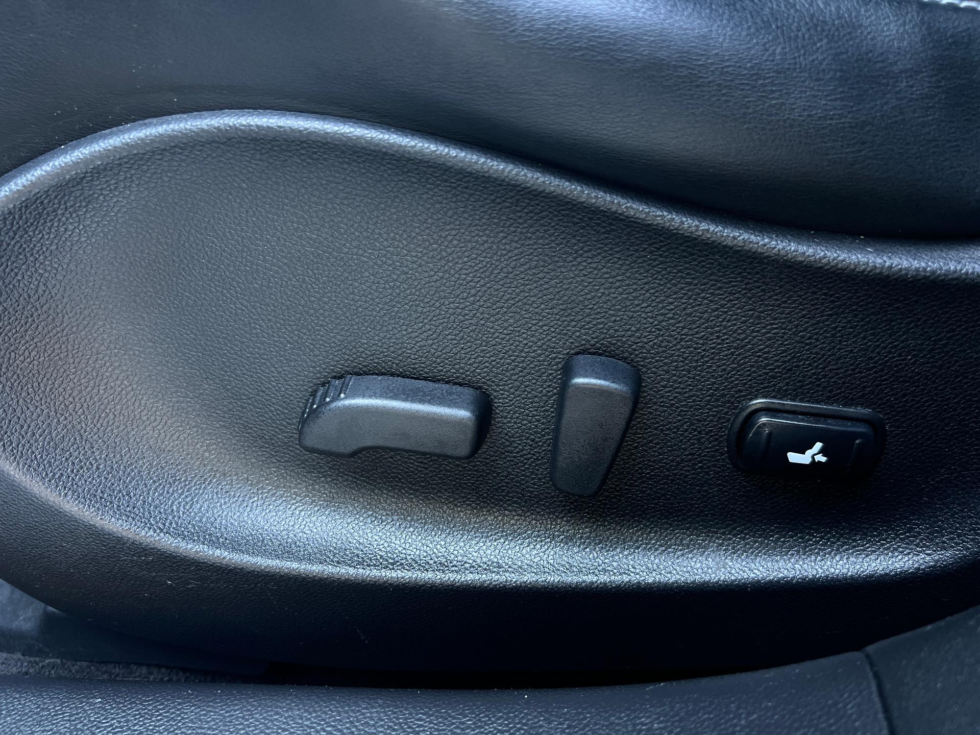 Infiniti-FX-30D