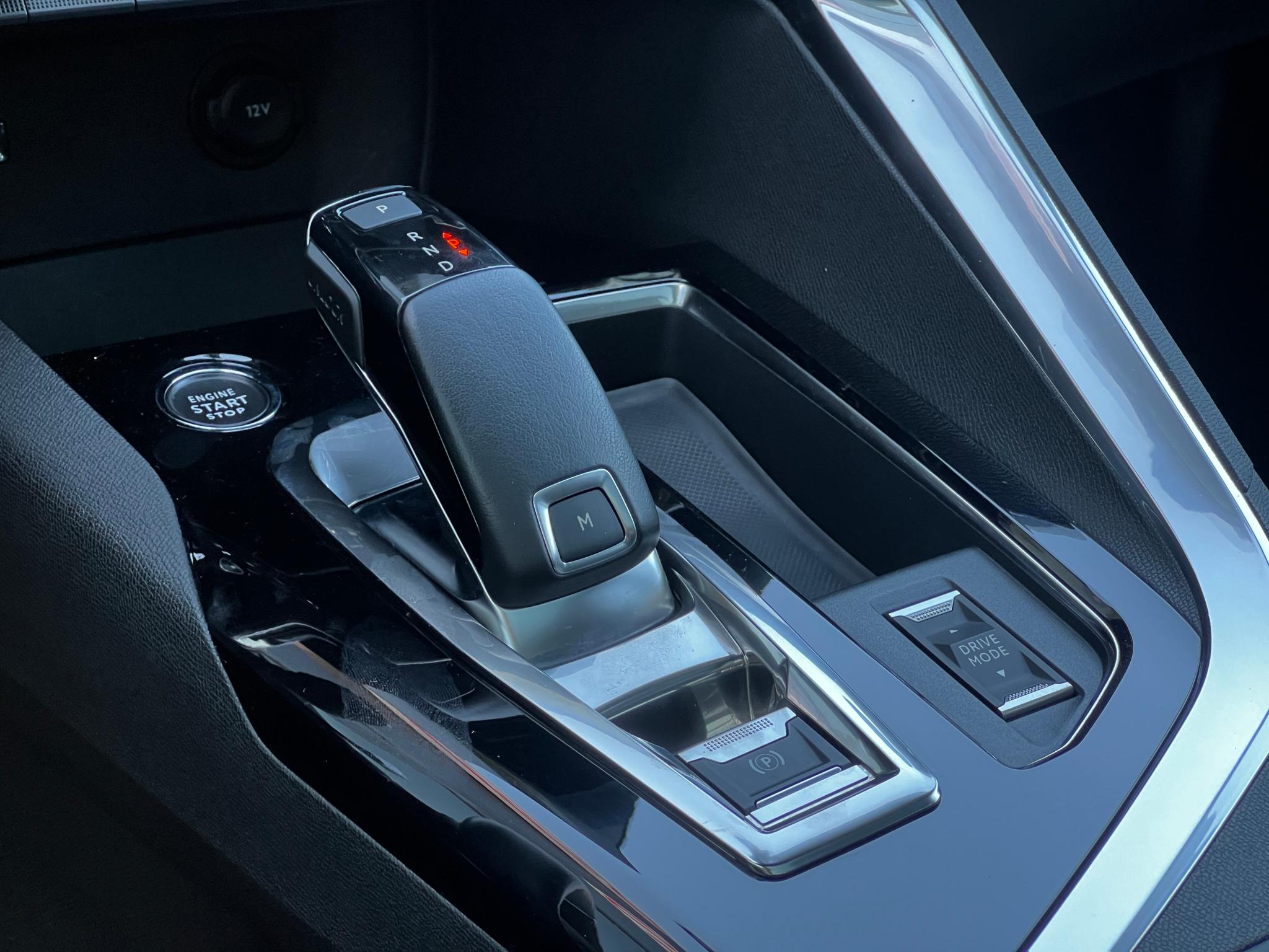 Peugeot-3008