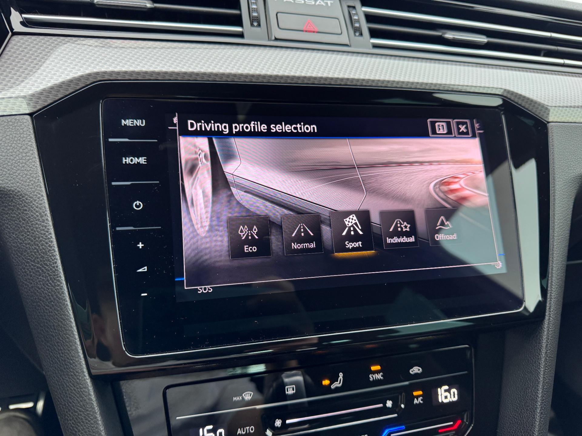 Volkswagen-Passat Alltrack