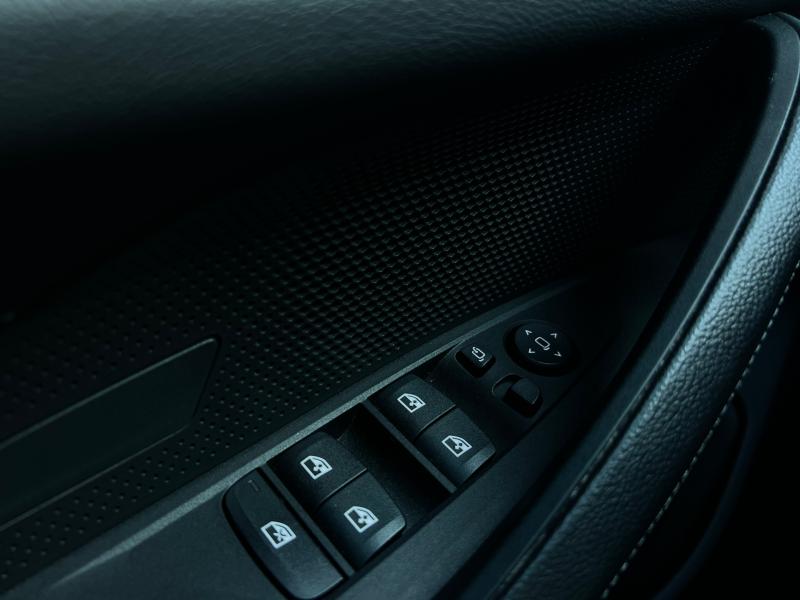 Car Thumb