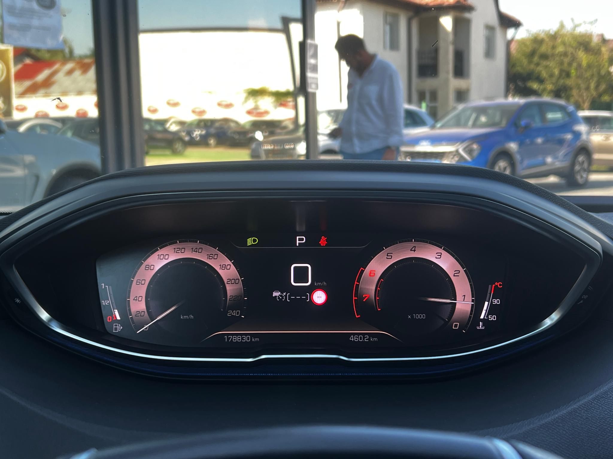 Peugeot-3008