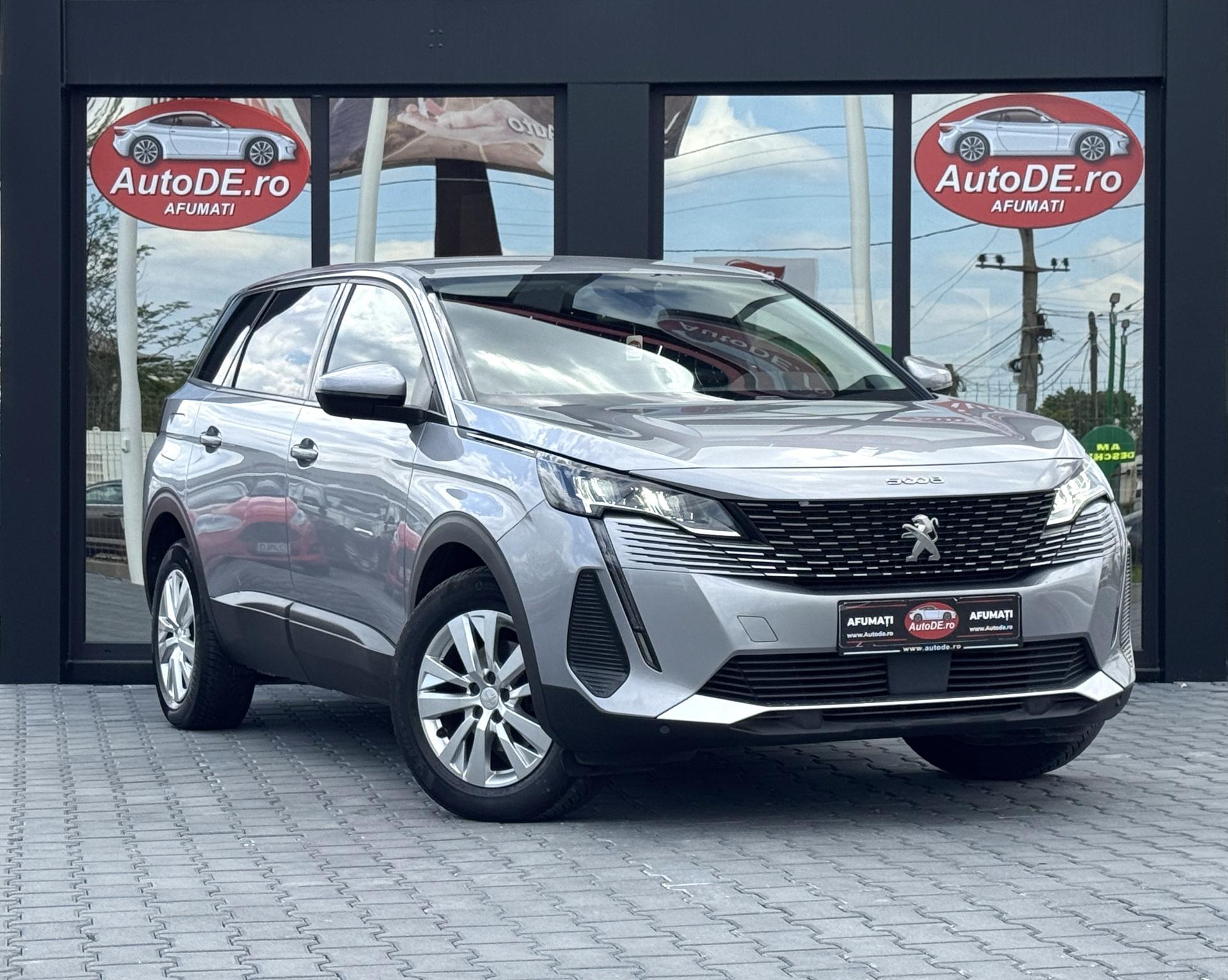Peugeot-5008