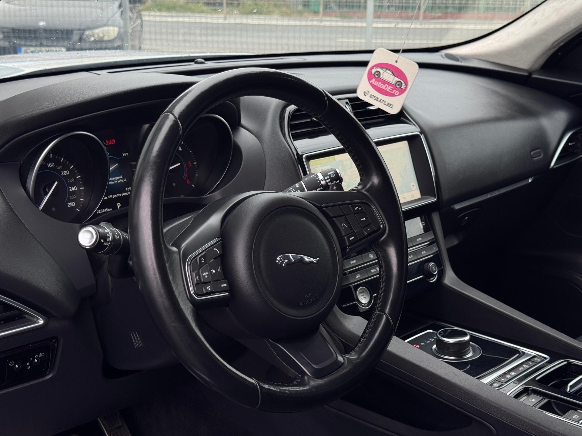 Jaguar-F-Pace