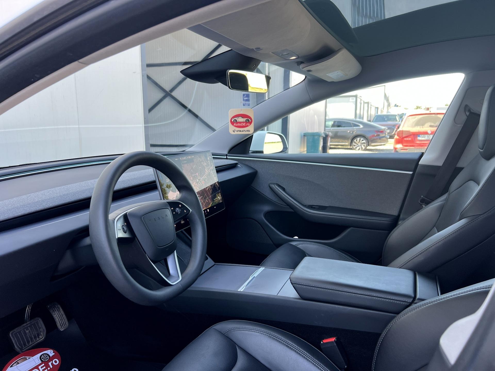 Tesla-Model 3