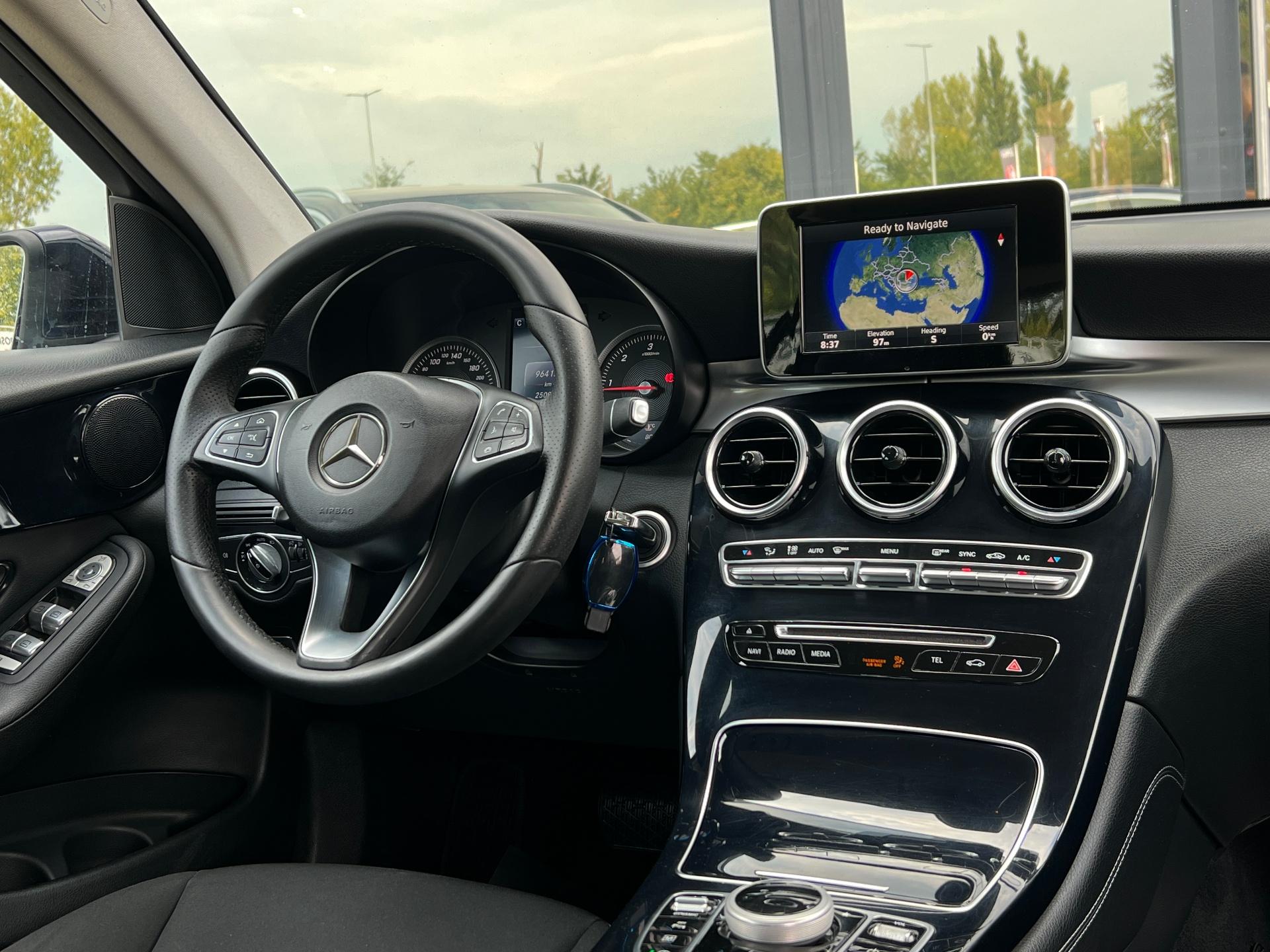 Mercedes-Benz-GLC