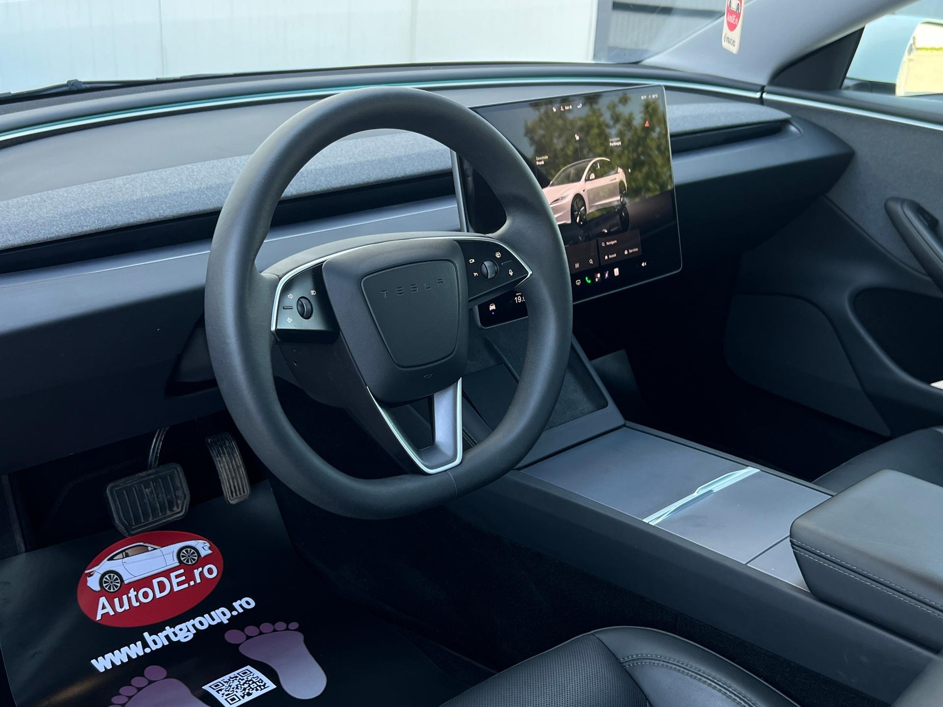 Tesla-Model 3