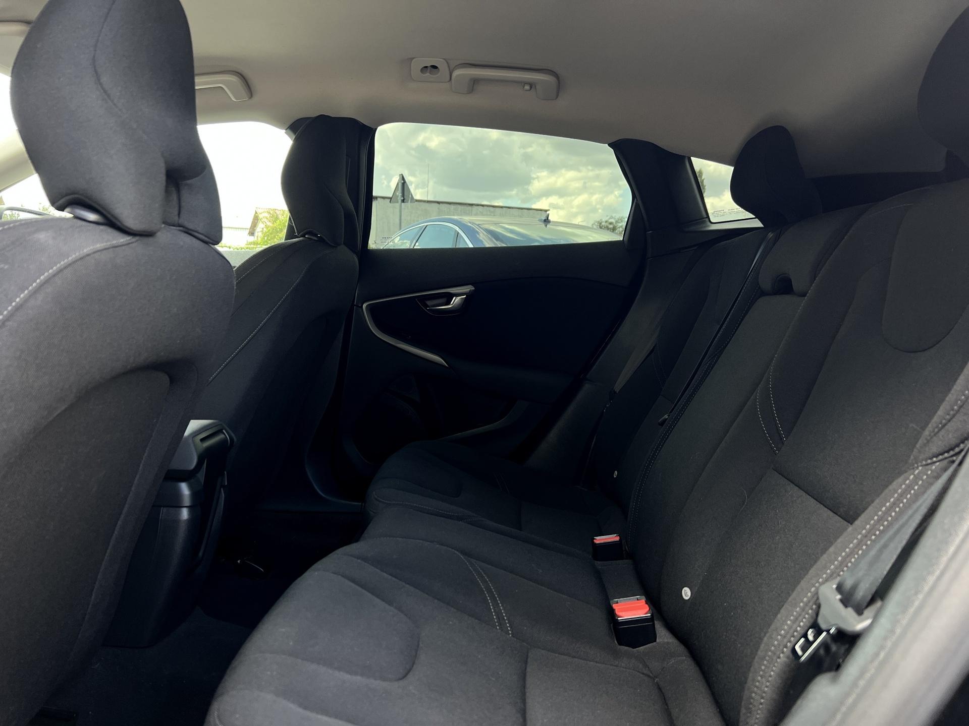 Volvo-V40